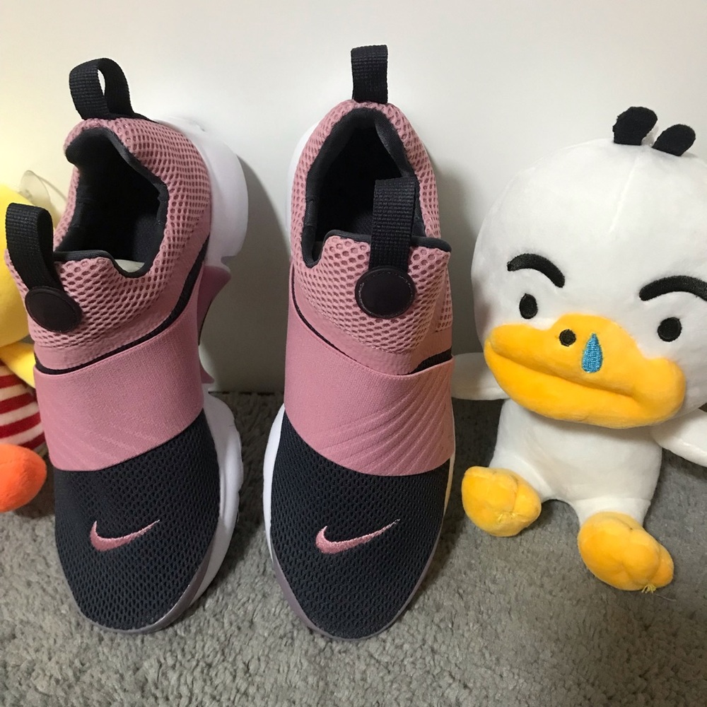Nike Comfort - Picture 1 of 4